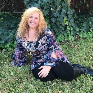 Meet your Posher, Deborah